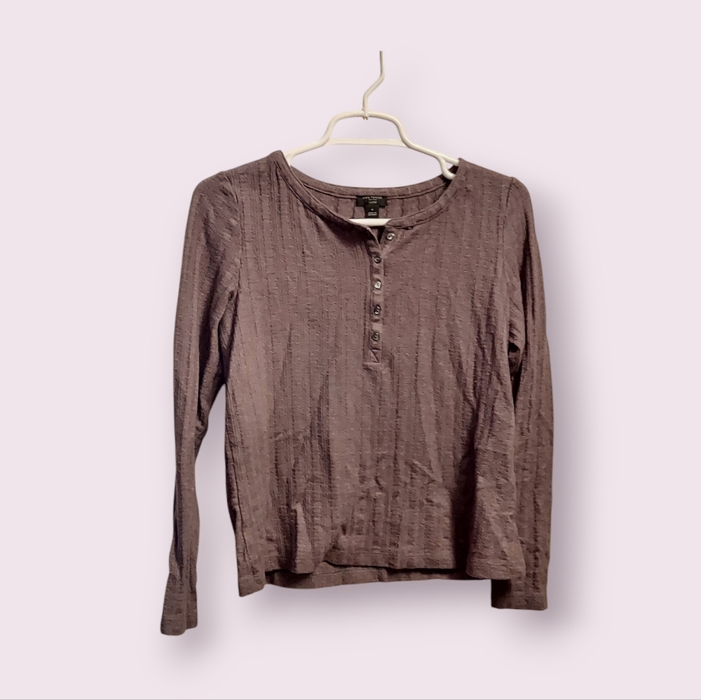 Women's Ann Taylor Long Sleeve Shirt Size Medium Dark Grey Buttons Winter Top